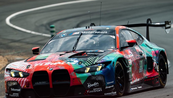 Sean Gelael dan Team WRT 32 dapat hasil bagus di kualifikasi 24H of Le Mans. 