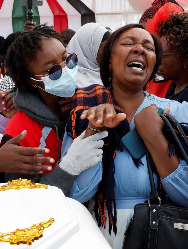 Tangis Pecah di Stadion Gilgil, Kenya Kenang Siswi Korban Kebakaran Asrama