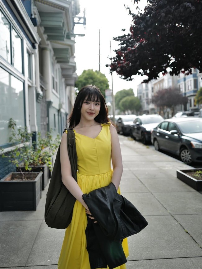 Gaya Kece Tiara Andini di San Francisco