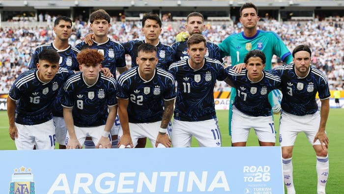COLLEGE STATION, TEXAS - JUNE 06: Players of Argentina pose for a team photo prior to the international friendly match between Argentina and Honduras at Kyle Field on June 06, 2026 in College Station, Texas. (Photo by Tim Warner/Getty Images)