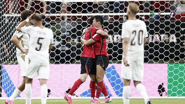 South Korea's players celebrate after winning the 2026 World Cup Group A football match between South Korea and the Czech Republic at the Guadalajara Stadium in Zapopan on June 11, 2026. (Photo by Ulises RUIZ / AFP)