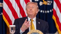Trump Ditelepon Putin dan Zelensky di Hari Ultah, Bahas Perang Iran-Ukraina