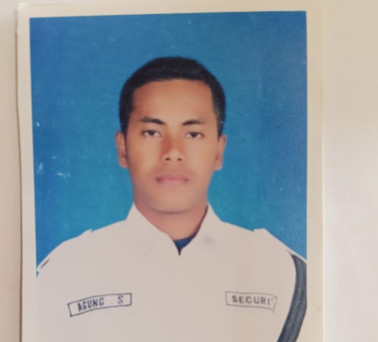 Agung Sulistyo saat bekerja sebagai satpam Agung Sulistyo saat bekerja sebagai satpam