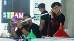 Antusias Anak-anak Belajar Sains di TIM