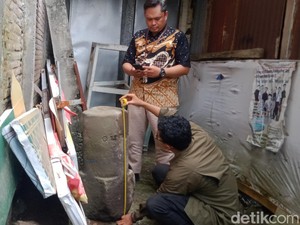 Batu Lingga di Gang Buntu Gumulan Klaten Berhuruf Jawa Kuno Abad 9 M