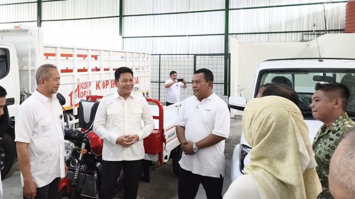Bupati Subandi meninjau KDMP