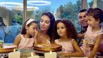 Mesranya! Cristiano Ronaldo dan Georgina Makan bareng di Restoran Mewah