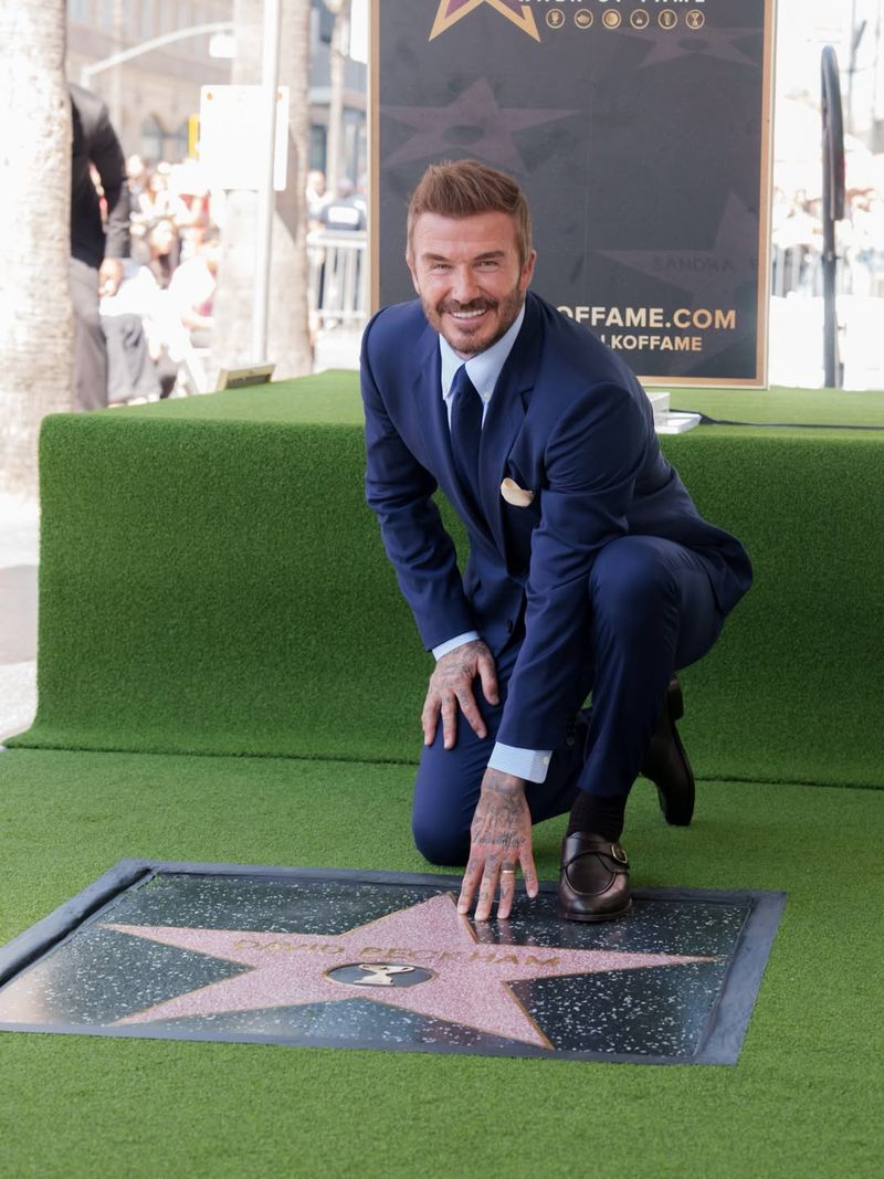 David Beckham Hollywood Walk of Fame Romeo Beckham, Harper Beckham, David Beckham, Victoria Beckham, dan Cruz Beckham di upacara pemberian bintang kepada David Beckham di Hollywood Walk Of Fame pada 12 Juni 2026 di Los Angeles, California.