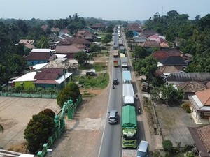 Truk ODOL Diduga Picu Macet di Banyuasin, Warga Minta Pemerintah Tegas