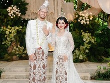 7 Potret Jennifer Coppen Jadi Pengantin Jawa, Cantik nan Anggun