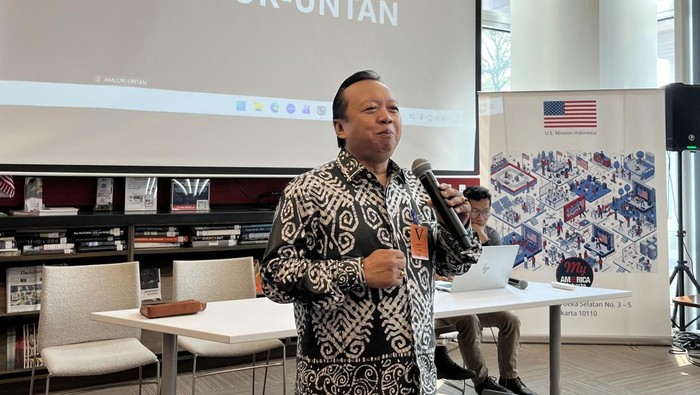 Kepala Divisi Kerja Sama dan Pengembangan Beasiswa LPDP Agam Bayu Suryanto dalam acara MyAmericaMyStory di MyAmerica Jakarta, Jalan Medan Merdeka Selatan, Jakarta Pusat, Jumat (12/6/2026).