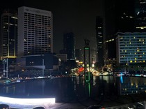 Melihat Bundaran HI Gelap Sejenak Malam Ini