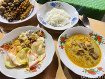 Malam Minggu Asyiknya Makan Gulai Tikungan Legendaris di Blok M