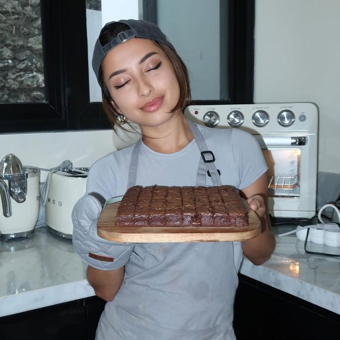 Mengintip Menu Chewys, Kafe Dessert Premium Milik Jennifer Coppen