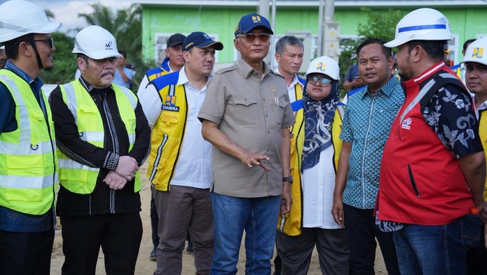 Menteri Pekerjaan Umum (PU) Dody Hanggodo meninjau pembangunan Sekolah Rakyat (SR) Aceh 2 di Subulussalam. (Foto: Kementerian PU).