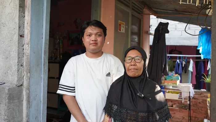 Muhammad Novareza Sayyid Pratama bersama nenek