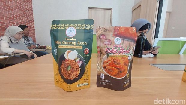 Perjuangan Vivi Jadi Pelaku Usaha, Semangat Produksi Bumbu Instan Khas Aceh