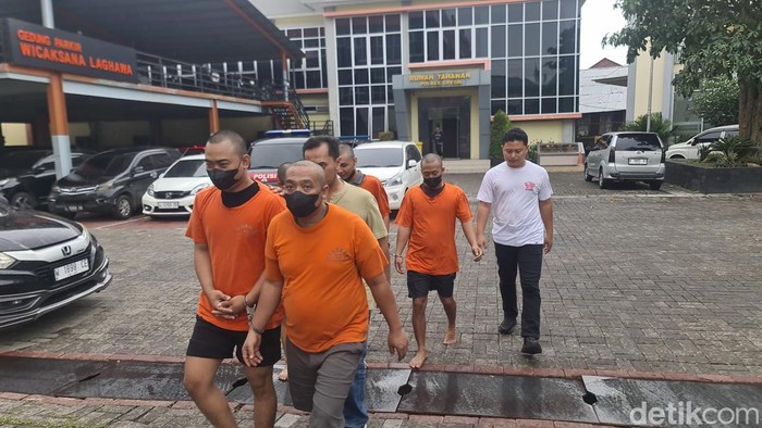 Polres Gresik bekuk 5 tersangka narkoba