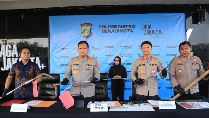 Polres Metro Bekasi menangkap 6 pelaku pengeroyokan maut di Bekasi