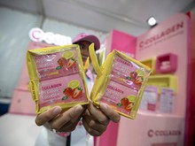 Hadir di ForYouBeauty, Sido Muncul Gaungkan C the Glow