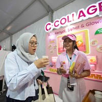 Sido Muncul Ajak Pengunjung ForYouBeauty Konsumsi Kolagen