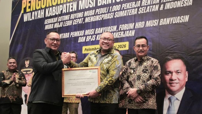Wabup Muba Kyai Abdur Rohman Husen melantik Pengurus Forum Human Resources Development (HRD) Kabupaten Muba periode 2026–2029