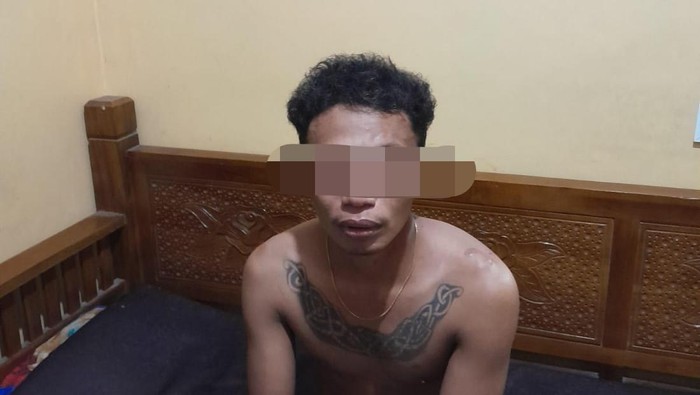 Anak pembakar rumah orang tua di Sukolilo, Pati, Sabtu (13/6/2026).