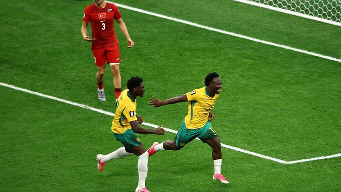 Soccer Football - FIFA World Cup 2026 - Group D - Australia v Turkey - BC Place, Vancouver, Canada - June 13, 2026 Australias Nestory Irankunda celebrates scoring their first goal with Mohamed Toure REUTERS/Agustin Marcarian     TPX IMAGES OF THE DAY