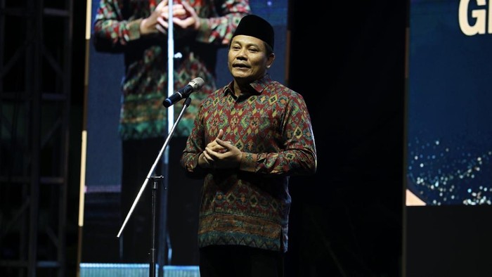 Bupati Sidoarjo Subandi saat menyampaikan pesan untuk orang tua siswa
