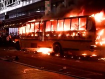 Video: Bus Shuttle Pengangkut Penonton Piala Dunia Dibakar di New York