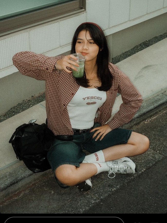Callista Arum Santai Ngemper di Jepang Sambil Nyeruput Matcha