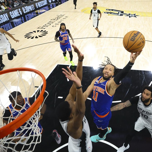 Comeback Dramatis, New York Knicks Kunci Gelar Juara NBA