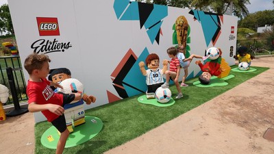 Demam Piala Dunia 2026 Hadir dalam Balok Lego Raksasa