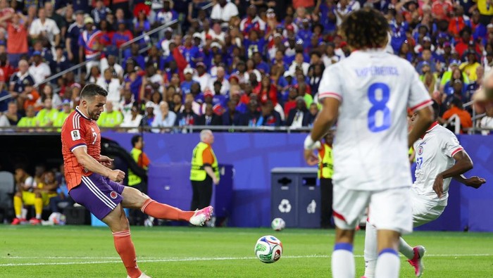 FOXBOROUGH, UNITED STATES - JUNE 13: Scotlands John McGinn scores to make it 1-0 during a 2026 FIFA World Cup Group C match between Haiti and Scotland at the Boston Stadium, on June 13, 2026, in Foxborough, United States. (Photo by Craig Williamson/SNS Group via Getty Images)