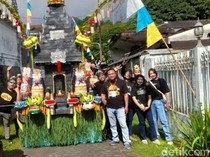 Semarak Ratusan Warga Prigen Arak Ancak dalam Tradisi Sedekah Bumi