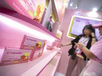 Praktis! Sido Muncul C+Collagen Bikin Glowing Nggak Ribet & Mahal