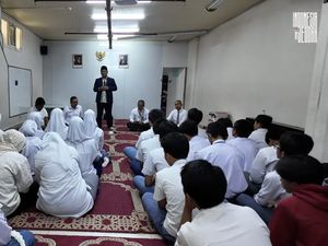 Guru Madrasah Juga Berpeluang Kerja di SILN-CLC, Cek Formasinya!