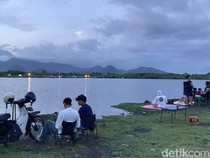 Mengunjungi Bekas Galian C di PKB Klungkung yang Kini Jadi Danau Viral
