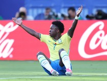 Tendangan Kilat 101 Km/Jam Vinicius Selamatkan Brasil dari Kekalahan