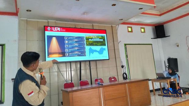 Wisata Astronomi Alamendah Bandung menggerakkan ekonomi. Wisata Astronomi Alamendah Bandung menggerakkan ekonomi. (CNBC Indonesia/Suhendra)