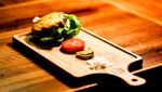 10 Istilah Fancy di Restoran Ini Nggak Sesuai Ekspektasi, Jangan Kegocek!