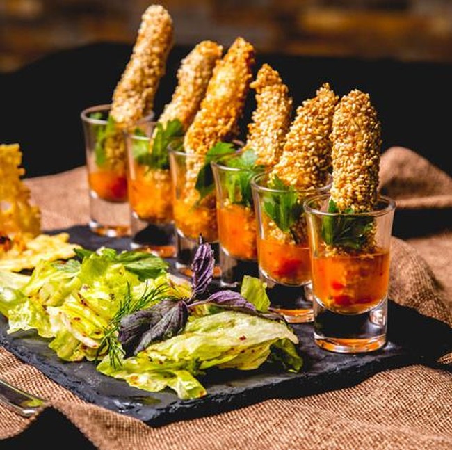10 Istilah Fancy di Restoran Ini Nggak Sesuai Ekspektasi, Jangan Kegocek!