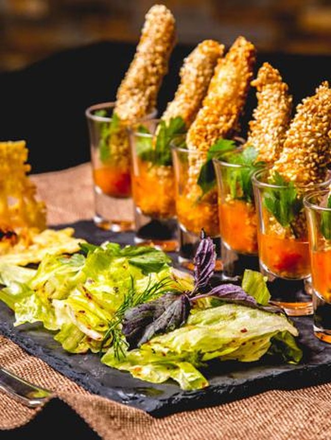 10 Istilah Fancy di Restoran Ini Nggak Sesuai Ekspektasi, Jangan Kegocek!
