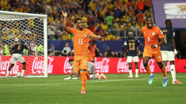 2281611367 PHILADELPHIA, PENNSYLVANIA - JUNE 14: Amad Diallo #15 of Cote d'Ivoire celebrates scoring his team's first goal during the FIFA World Cup 2026 Group E match between Cote D'Ivoire and Ecuador at Philadelphia Stadium on June 14, 2026 in Philadelphia, Pennsylvania. (Photo by Ezra Shaw - FIFA/FIFA via Getty Images)
