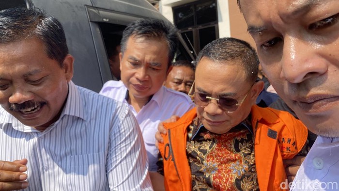 Terdakwa mantan Bupati Pati, Sudewo, dalam sidang perdana di Pengadilan Tipikor Semarang, Kecamatan Semarang Barat, Kota Semarang, Senin (15/6/2026).
