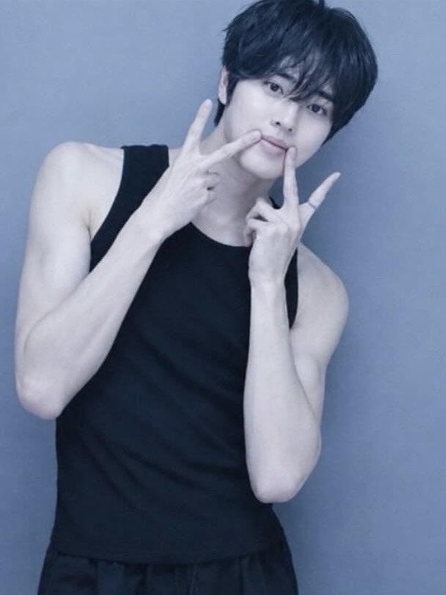 Gantengnya Eunchan TEMPEST Viral Disebut Jang Wonyoung IVE Versi Pria