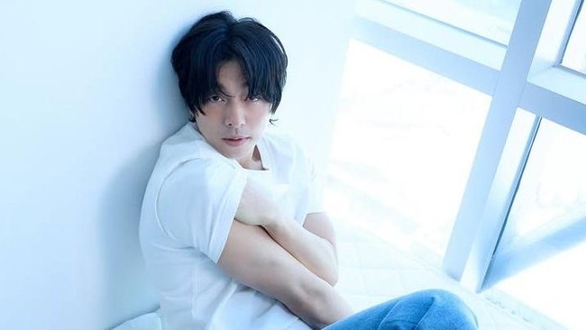 Bak Beda Orang, Wajah Gong Yoo di Pemotretan Terbaru Bikin Netizen Pangling