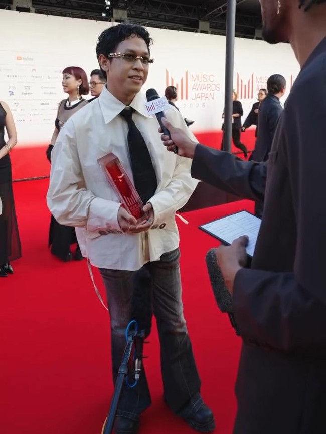 Keren! Hindia Raih Penghargaan di Music Awards Japan 2026