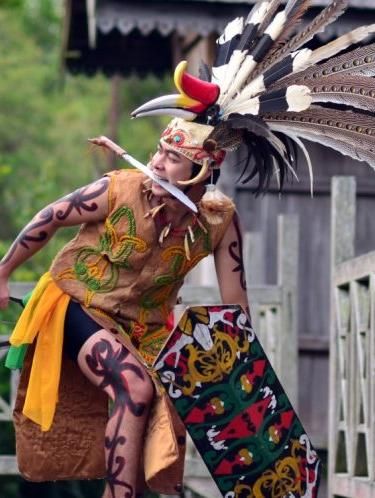 Ilustrasi suku Dayak. (dok Pemkot Palangka Raya)
