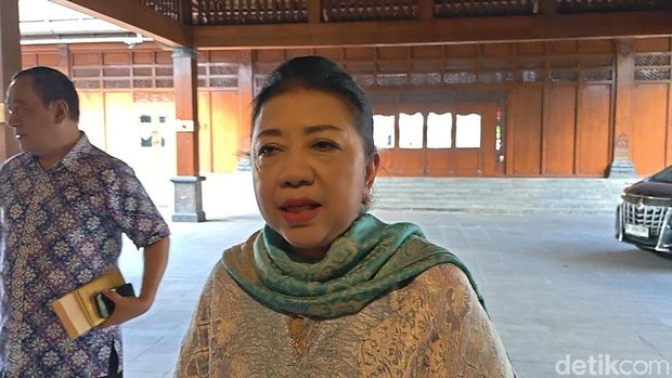Ketua Lembaga Dewan Ada (LDA) Keraton Solo, GRAy Koes Moertiyah Wandansari (Gusti Moeng) di Balai Kota Solo, Senin (15/6/2026).